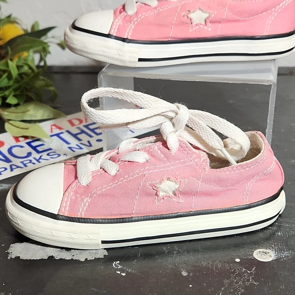 CONVERSE Pink Star Detail Lace Tie All Star Low Top Sneaker 8